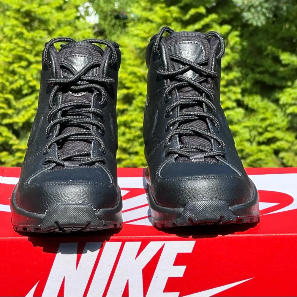 NEW Nike Manoa Youth All Weather Waterproof Casual Sneaker Boots - Little Kid 4Y